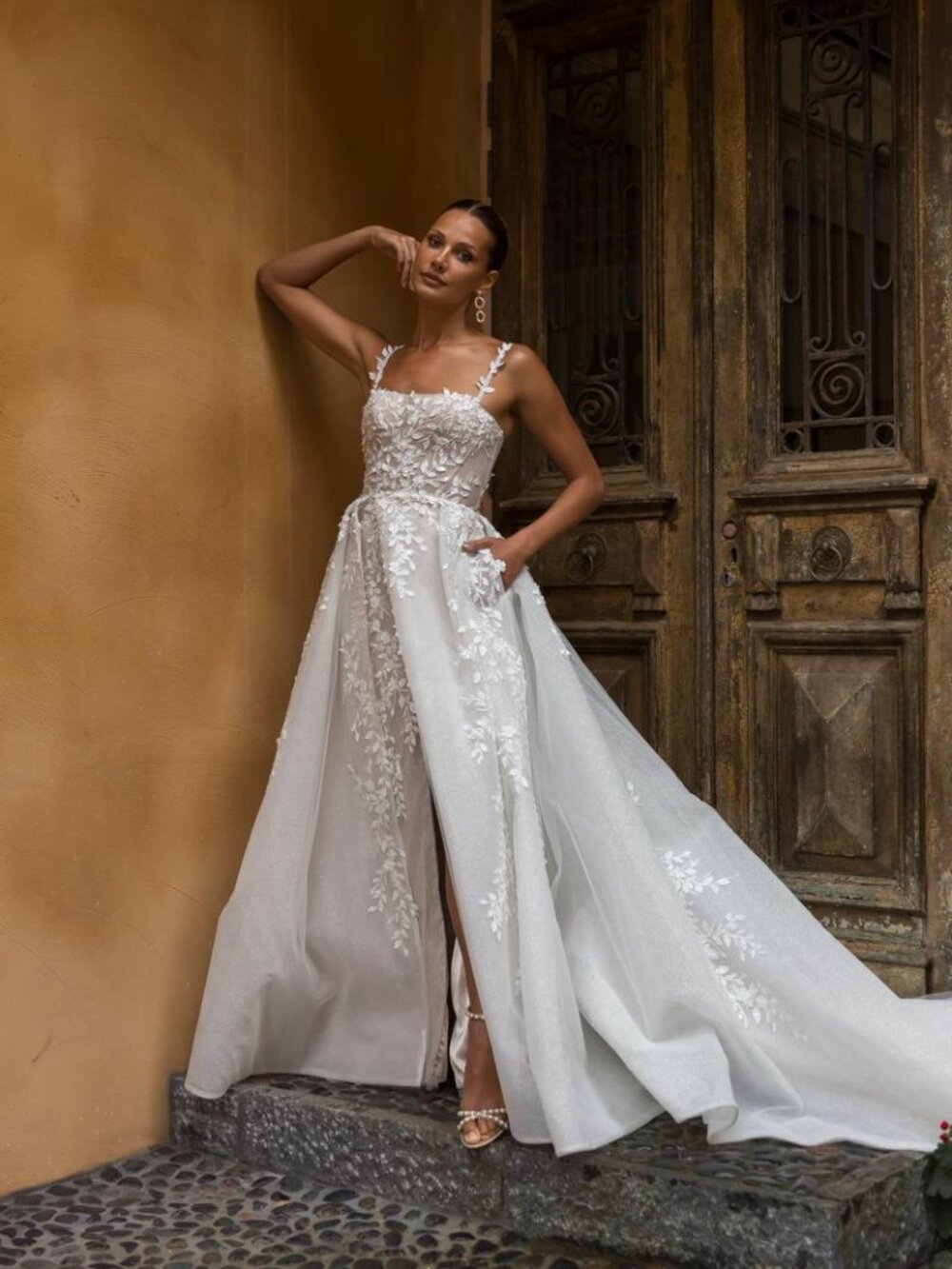 Madi Lane Pia ML23114 Wedding Gown Size 14 NEW